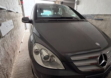 Mercedes-Benz B 180 CDI -