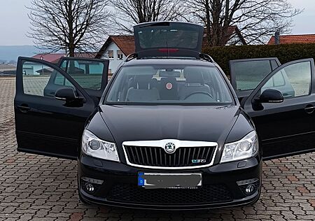 Skoda Octavia 2.0 TDI DSG RS Combi RS