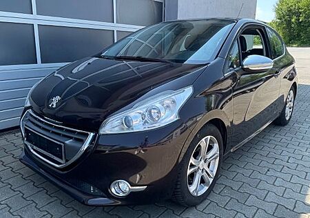 Peugeot 208 1.6 Allure 120 VTi Allure