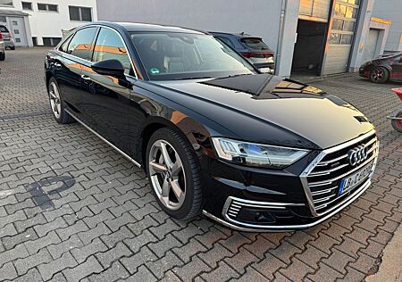 Audi A8 60 TFSI e quattro tiptronic -