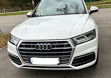 Audi Q5 40 TDI S tronic quattro -