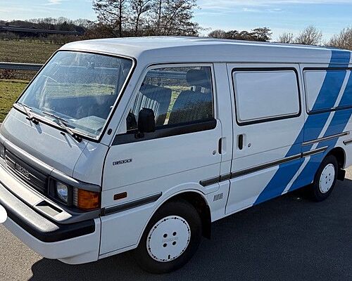 Mazda E2000, Oldtimer, 1.HD., orig.KM 17.900, H-Zul...
