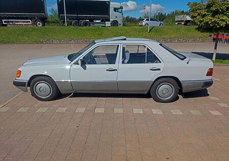 Mercedes-Benz 200 gebraucht kaufen Mercedes-Benz 200