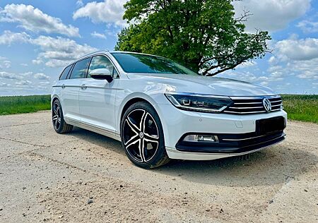 VW Passat Variant Volkswagen B8 Highline ACC Lane AHK LED Kame