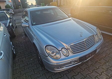 Mercedes-Benz E 220 CDI CLASSIC Classic