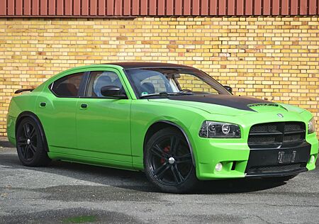 Dodge Charger 5,7 V8 Hemi 20" Felgen 345 PS TÜV 03/27