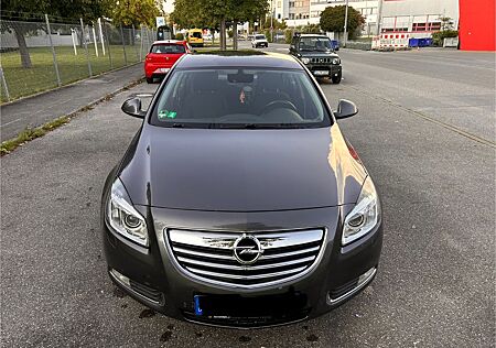 Opel Insignia 2.0 CDTI Sport 8-Fach Bereift