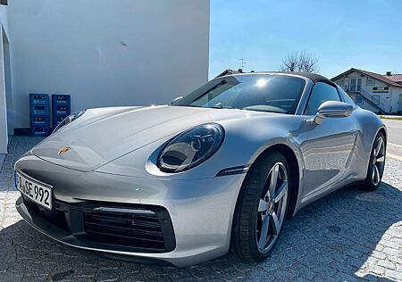 Porsche 992 Targa 4s, LED-Matrix, Sport Chrono