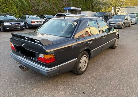 Mercedes-Benz 300 TD *Leder*Tempomat*Klima*EL.Fenster*AHK*