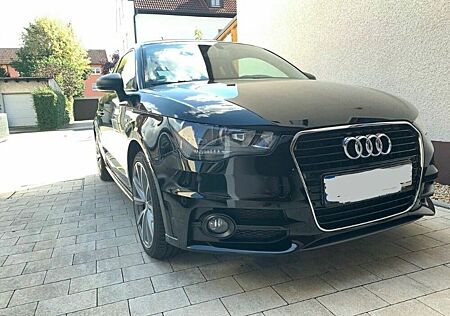 Audi A1 1.4 TFSI S line / Sportsback