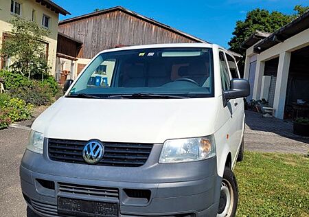 VW T5 Caravelle Volkswagen T5 1.9 TDI Caravelle