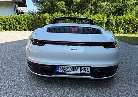 Porsche 992 911 Carrera Cabrio BOSE Sportabgas Appr Garantie