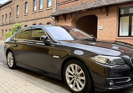 BMW 525d xDrive A Luxury Line Luxury Line