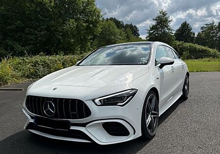 Mercedes-Benz CLA 45 AMG Shooting Brake Mercedes-AMG CLA 4...