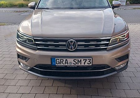 VW Tiguan Volkswagen 2.0 TDI SCR 140kW DSG 4MOTION Highlin...