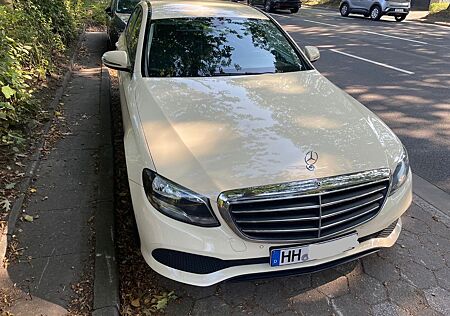 Mercedes-Benz E 200 TAXI d Autom. -