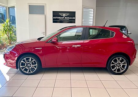 Alfa Romeo Giulietta Super 1,4 Automati/Navi/Leder/Glasdach
