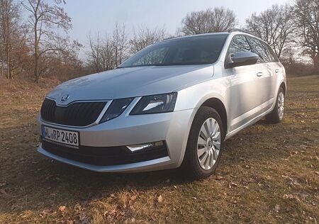 Skoda Octavia 1.6 TDI DSG Ambition Combi Ambition