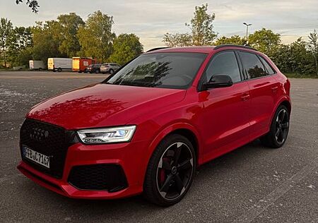 Audi RS Q3 RSQ3 2.5 TFSI BOSE Scheckheft