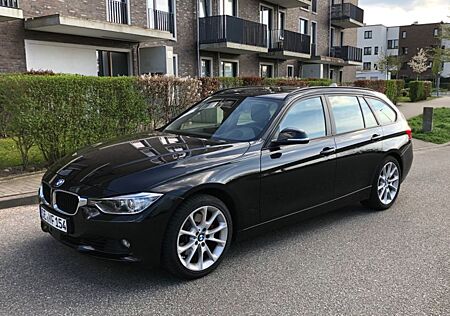 BMW 330d xDrive Touring Automatic Top Ausstattung
