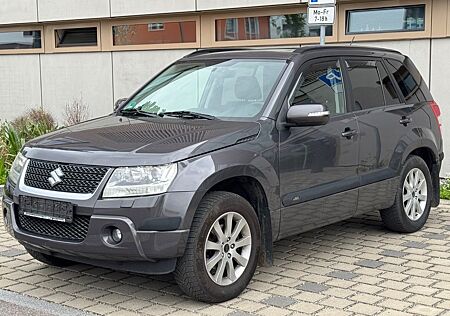 Suzuki Grand Vitara 2.4 AUT Navi Leder Keyless AHK