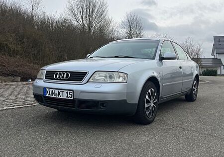 Audi A6 2.4 V6 quattro TÜV 10/2026 165PS