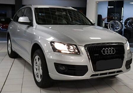 Audi Q5 3.0 TDI DPF S tronic quattro -