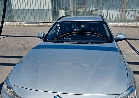 BMW 320d Verkaufe eine Touring F31.