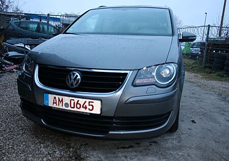 VW Touran Volkswagen 2,0TDI Freestyle 7Sitze Navi Alu PDC Sitz