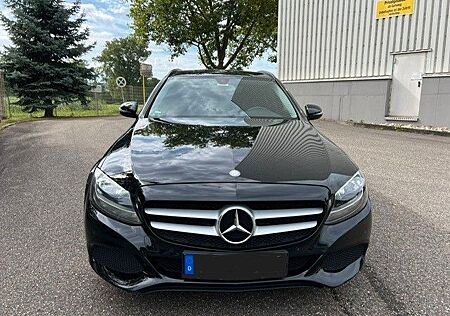 Mercedes-Benz C 220 d 4MATIC T Autom. -