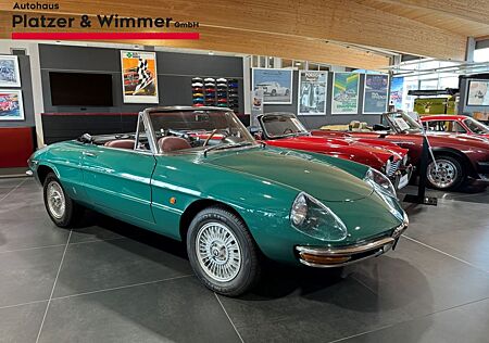 Alfa Romeo Spider Duetto 1600 - Rundheck