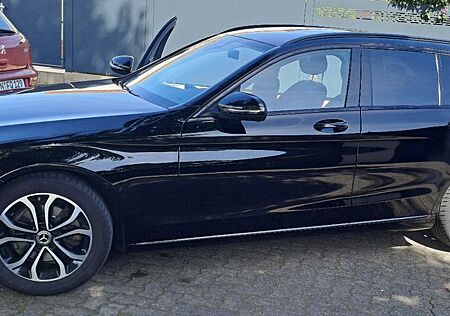 Mercedes-Benz C 200 d T Autom. -