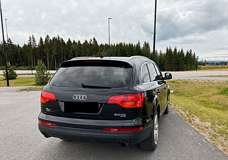 Audi Q7 3.0 TDI (DPF) quattro tiptronic -