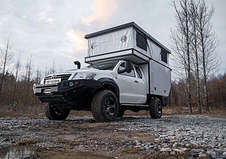 Toyota Hilux 4x4 Overland Camper Wohnkabine