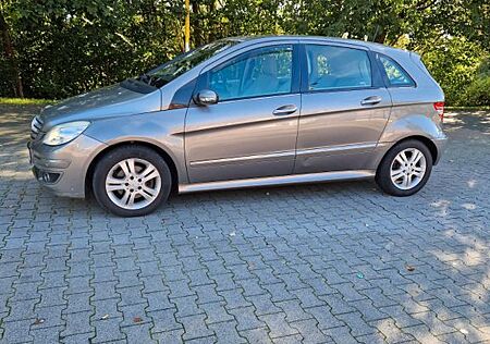 Mercedes-Benz B 200 CDI -