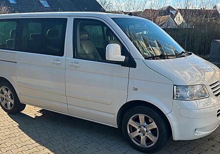 VW T5 Multivan Volkswagen Comf. 2.5 TDI