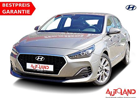 Hyundai i30 FB Style 1.4 T-GDI AT AAC Navi LED SHZ PDC