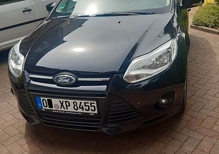 Ford Focus 1,0 EcoBoost 92kW Business Turnier Bus...