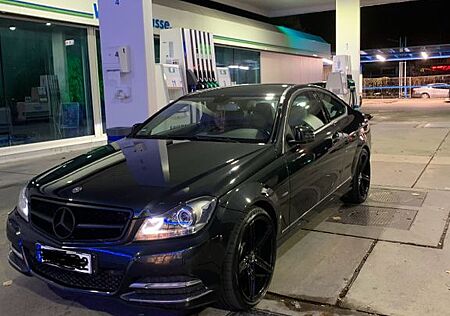 Mercedes-Benz C 180 BlueEFFICIENCY Coupé