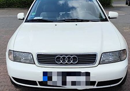 Audi A4 2.6 Avant Automatik mit TÜV