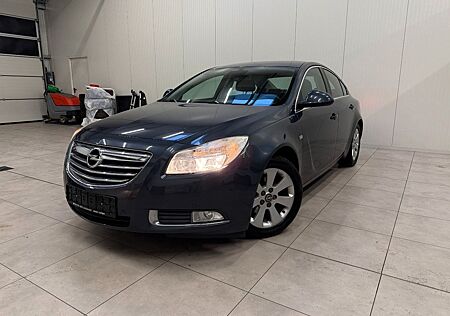 Opel Insignia A / SHZ/ LM-FELGEN / PDC / CD-SPIELER
