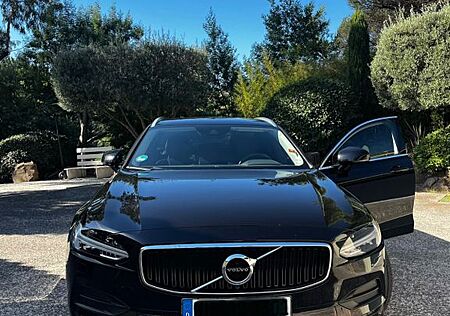 Volvo V90 D4 MOMENTUM | Unfallfrei | Scheckheft