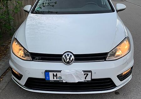 VW Golf Volkswagen 1.4 TSI 90kW DSG BMT CUP R-Line