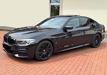 BMW 530e iPerformance Hybrid/M-Paket/Keyless Go/Voll