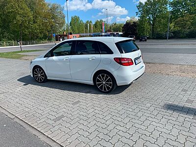 Mercedes-Benz B 200 d 4MATIC DCT Urban Urban