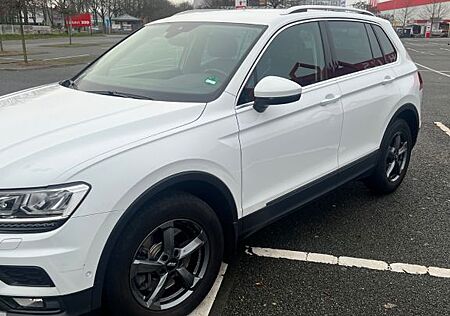 VW Tiguan Volkswagen 2.0 TSI OPF 140kW DSG 4MOT Comfortlin...