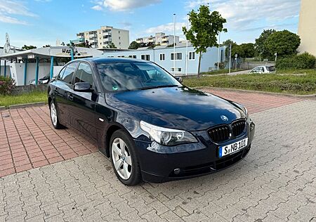 BMW 525xi A -
