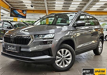 Skoda Karoq gebraucht kaufen Skoda Karoq 1,5 TSI 130 Jahre el.AHK el.Heckkl. Kamera