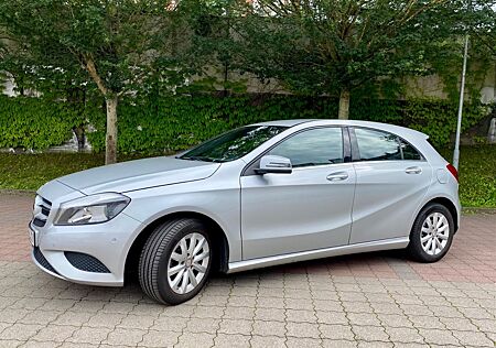 Mercedes-Benz A 180 TÜV neu - BlueEFFICIENCY Edition