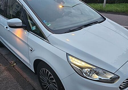 Ford S-Max 2,0 EcoBlue 140kW Titanium Auto Titanium